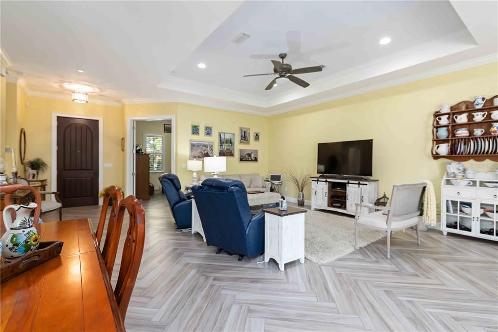 待售: $1,115,000 (2 贝兹, 2 浴室, 2152 平方英尺)