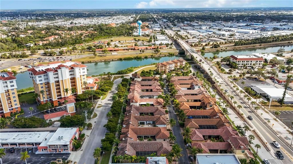 待售: $1,115,000 (2 贝兹, 2 浴室, 2152 平方英尺)