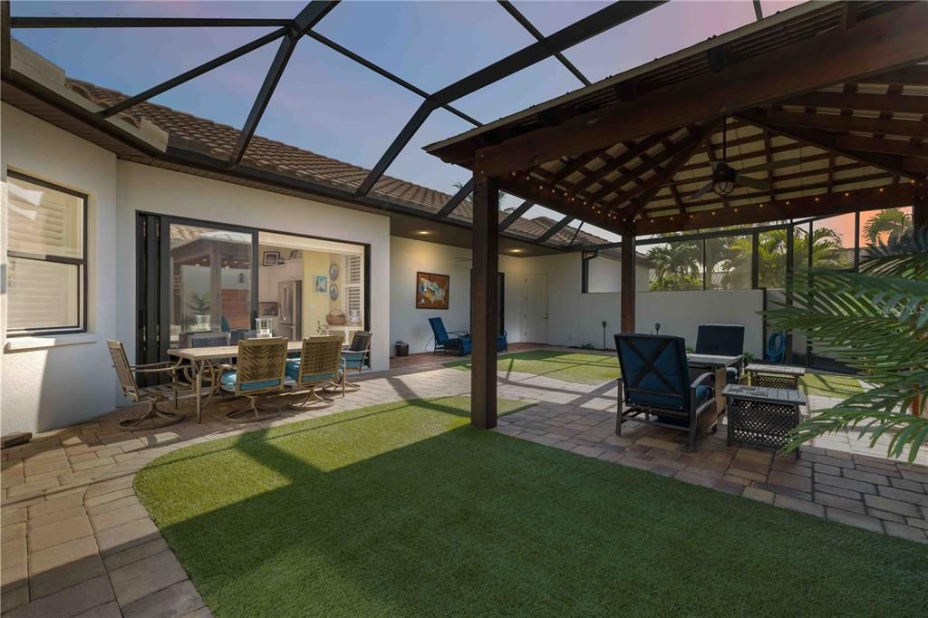 待售: $1,115,000 (2 贝兹, 2 浴室, 2152 平方英尺)