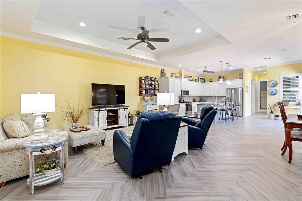 待售: $1,115,000 (2 贝兹, 2 浴室, 2152 平方英尺)