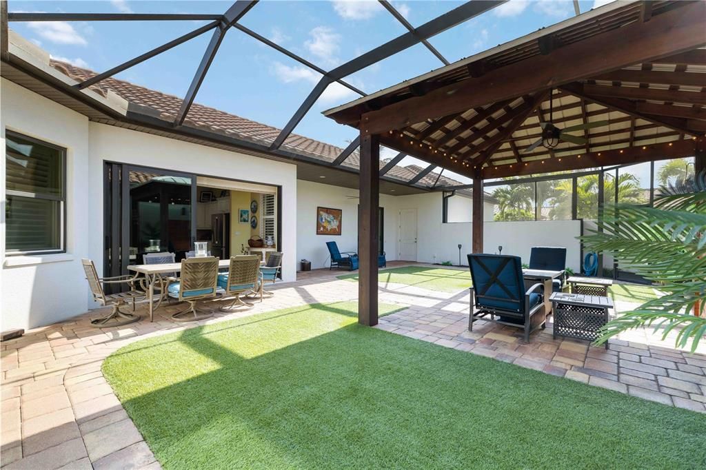 待售: $1,115,000 (2 贝兹, 2 浴室, 2152 平方英尺)