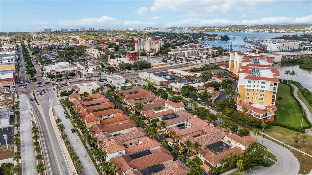 待售: $1,115,000 (2 贝兹, 2 浴室, 2152 平方英尺)