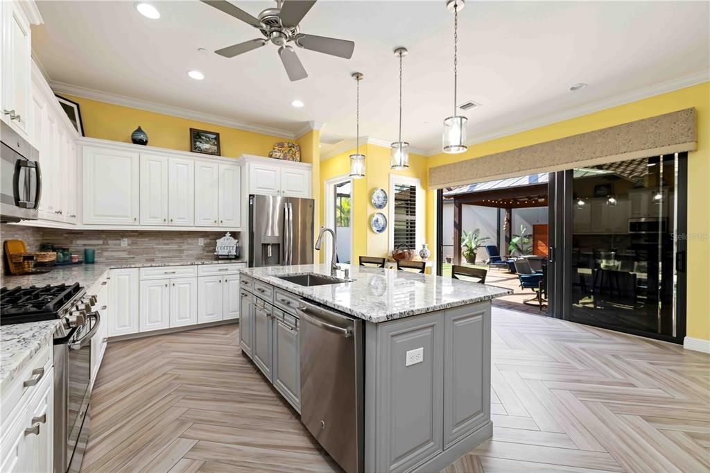 待售: $1,115,000 (2 贝兹, 2 浴室, 2152 平方英尺)