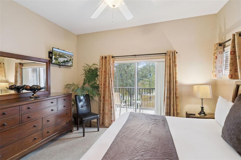 For Sale: $178,000 (2 beds, 2 baths, 1173 Square Feet)