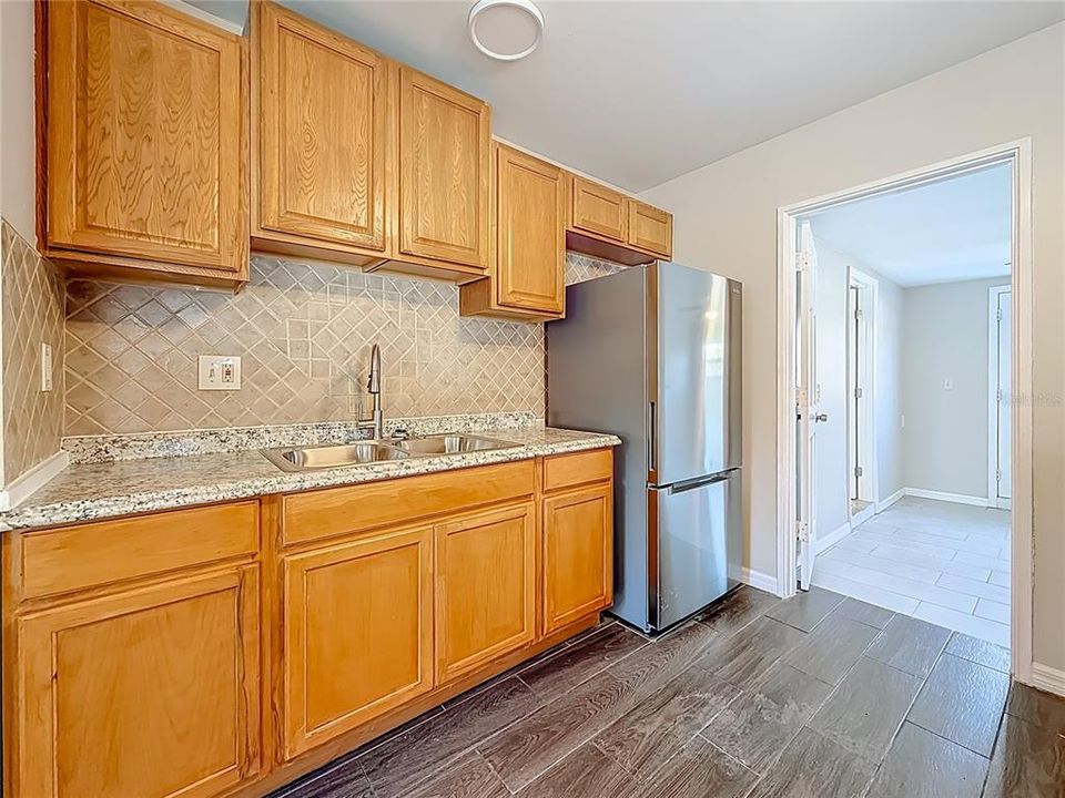 For Sale: $245,000 (3 beds, 2 baths, 1260 Square Feet)