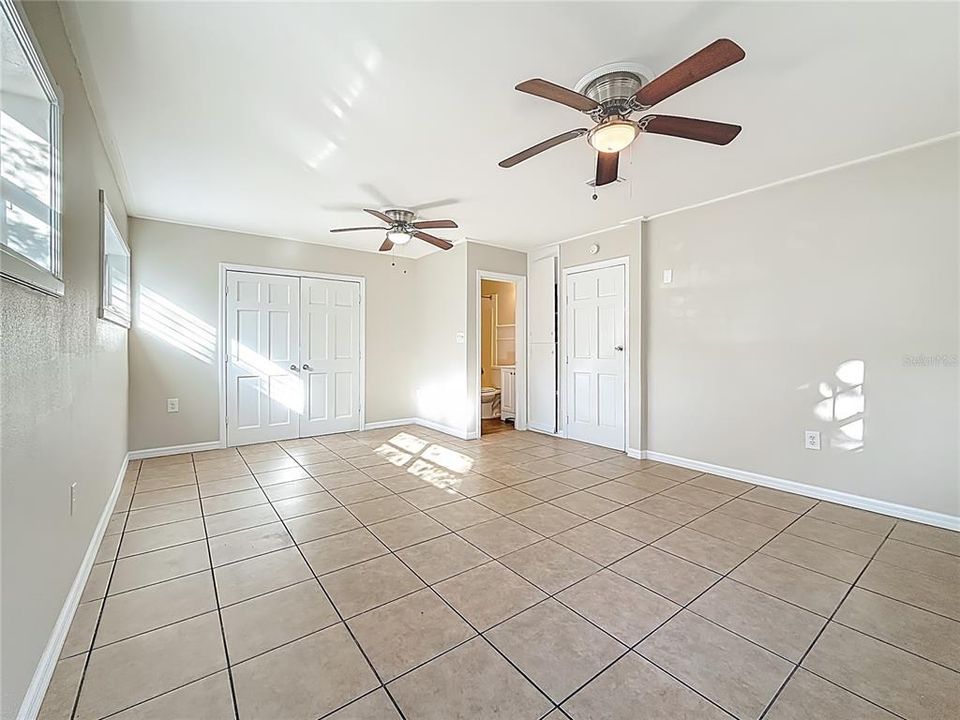 For Sale: $245,000 (3 beds, 2 baths, 1260 Square Feet)
