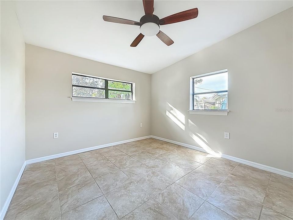 For Sale: $245,000 (3 beds, 2 baths, 1260 Square Feet)