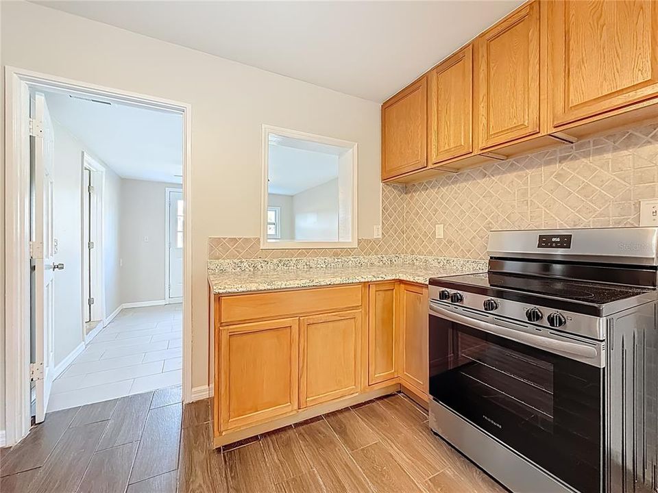 For Sale: $245,000 (3 beds, 2 baths, 1260 Square Feet)