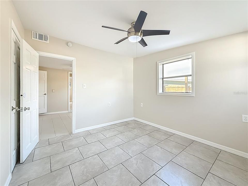 For Sale: $245,000 (3 beds, 2 baths, 1260 Square Feet)