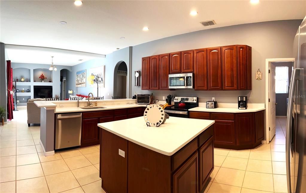 На продажу: $574,900 (4 спален, 3 ванн, 2379 Квадратных фут)