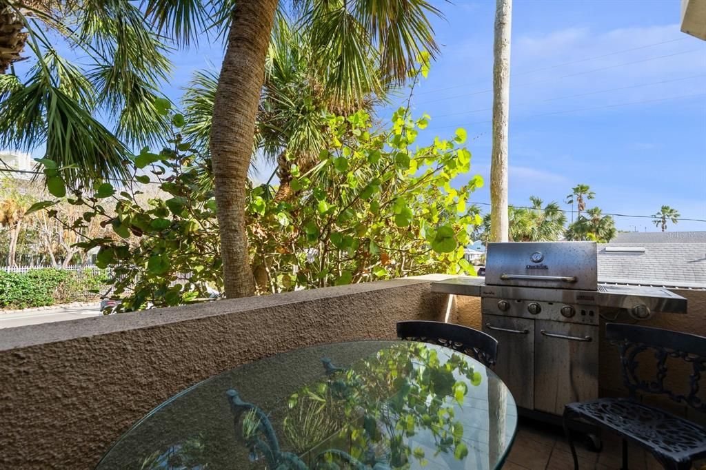 For Rent: $8,500 (2 beds, 2 baths, 1455 Square Feet)