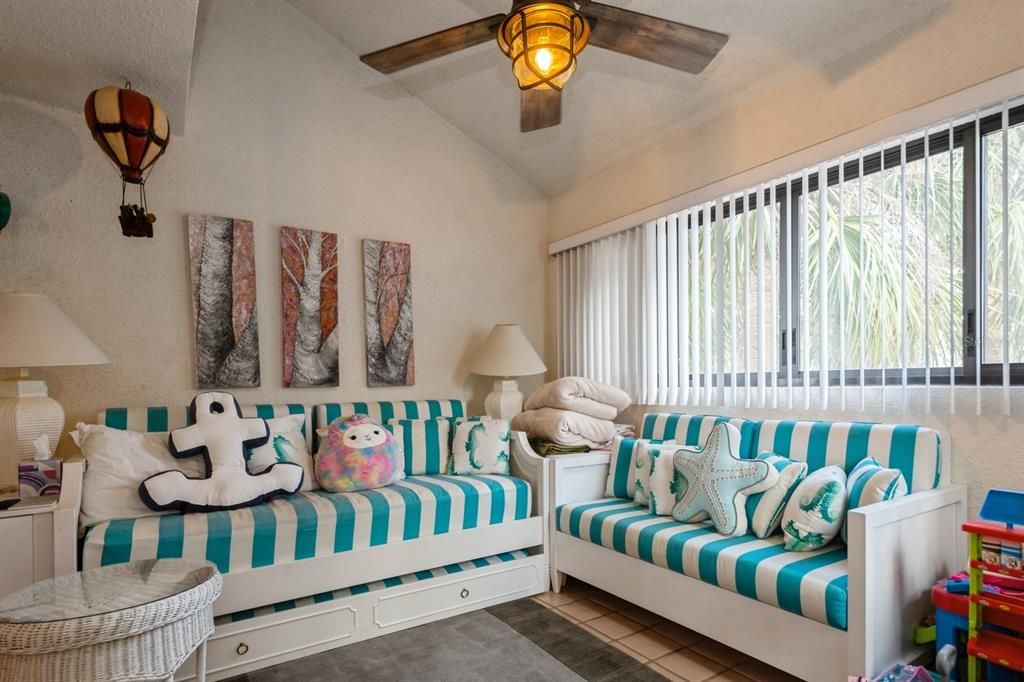 For Rent: $8,500 (2 beds, 2 baths, 1455 Square Feet)