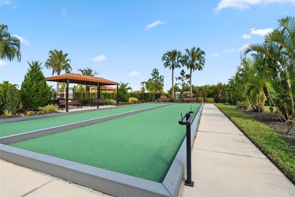 For Sale: $530,000 (3 beds, 2 baths, 2237 Square Feet)