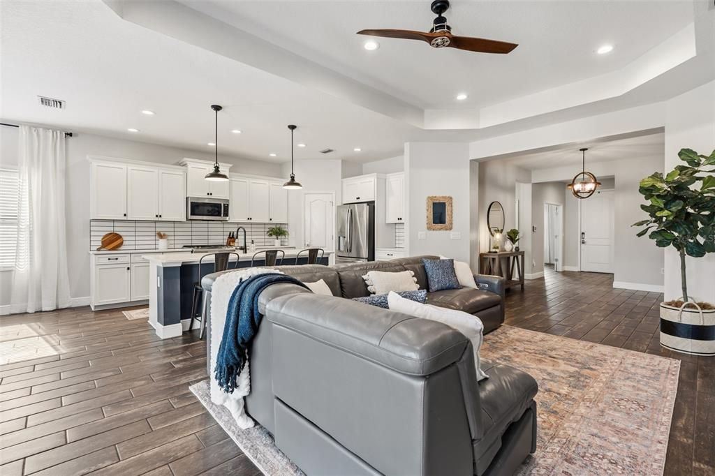 For Sale: $530,000 (3 beds, 2 baths, 2237 Square Feet)