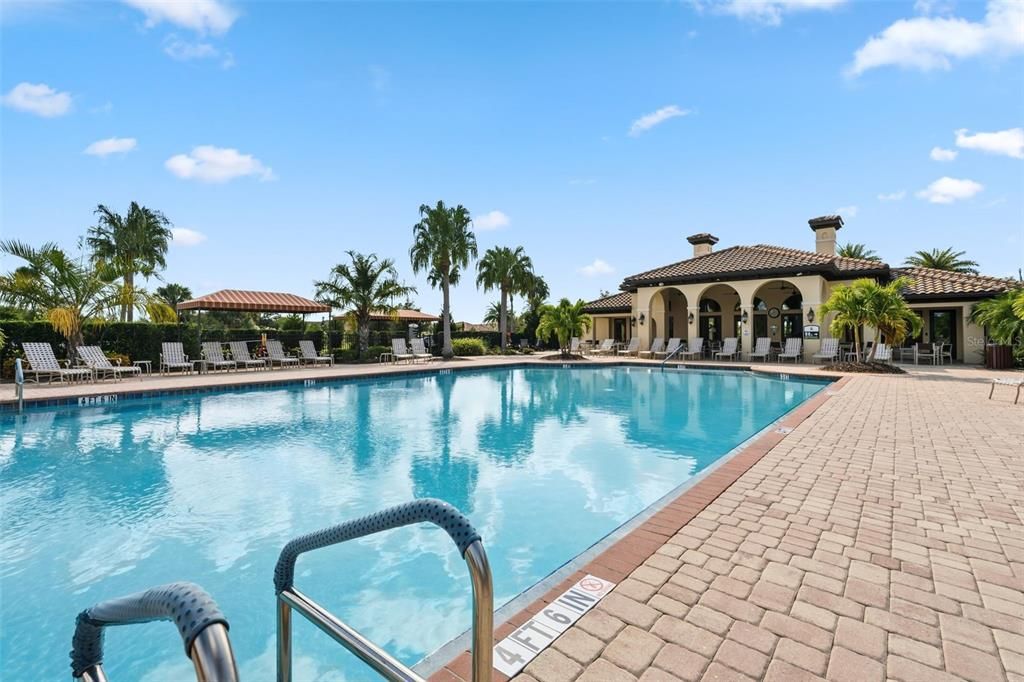 For Sale: $530,000 (3 beds, 2 baths, 2237 Square Feet)