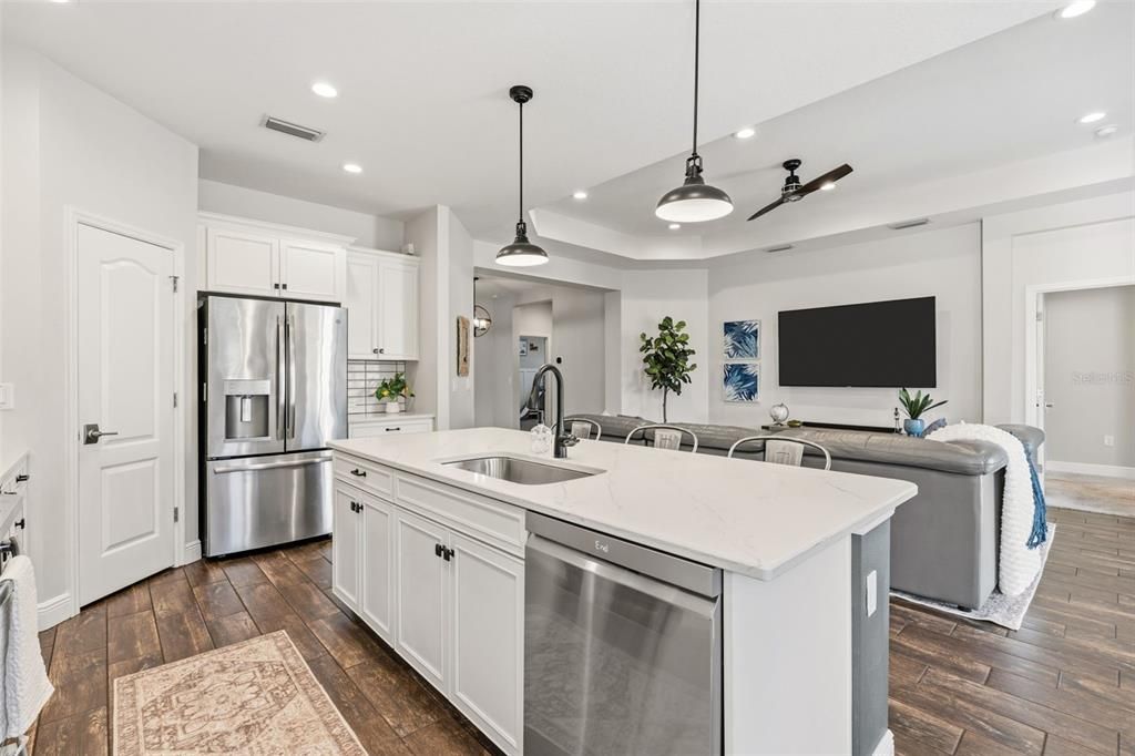 For Sale: $530,000 (3 beds, 2 baths, 2237 Square Feet)