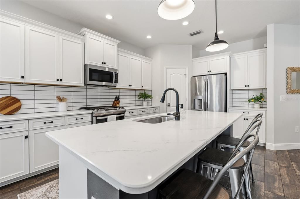 For Sale: $530,000 (3 beds, 2 baths, 2237 Square Feet)