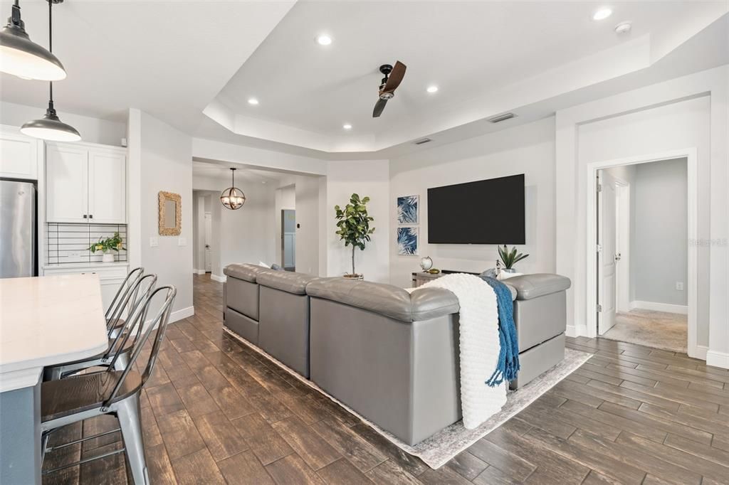 For Sale: $530,000 (3 beds, 2 baths, 2237 Square Feet)