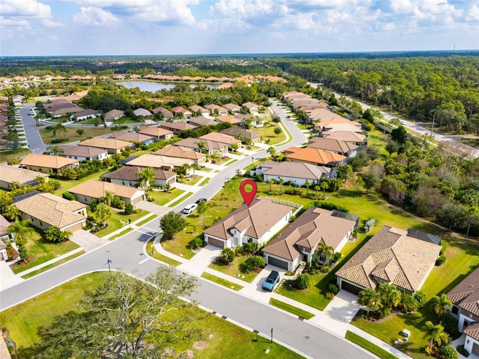 For Sale: $530,000 (3 beds, 2 baths, 2237 Square Feet)