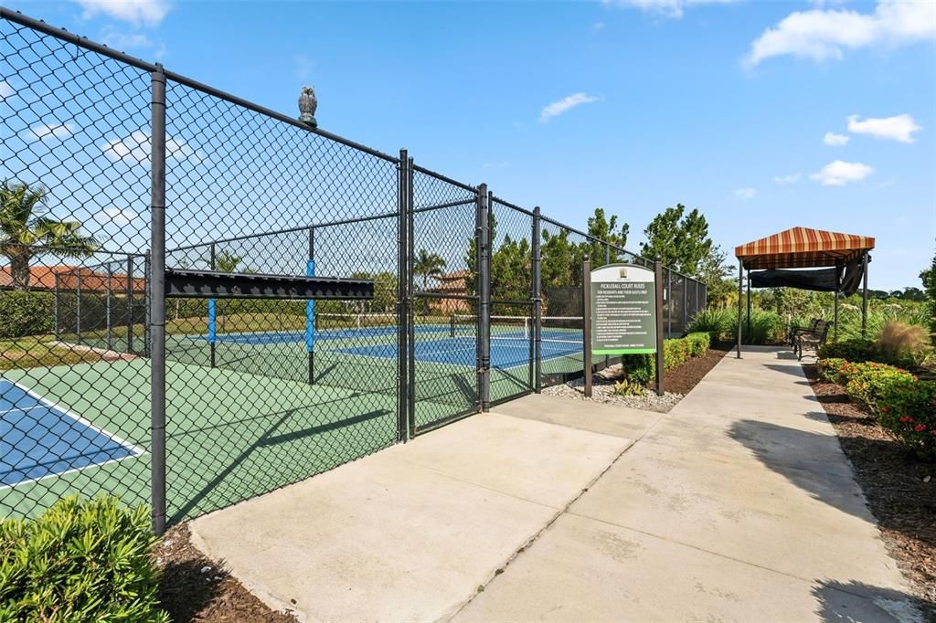 For Sale: $530,000 (3 beds, 2 baths, 2237 Square Feet)