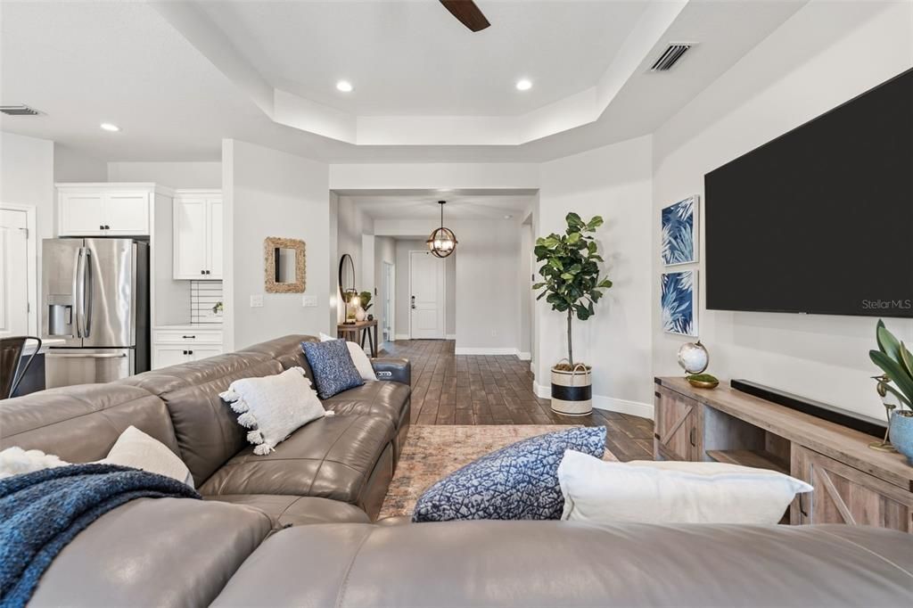 For Sale: $530,000 (3 beds, 2 baths, 2237 Square Feet)