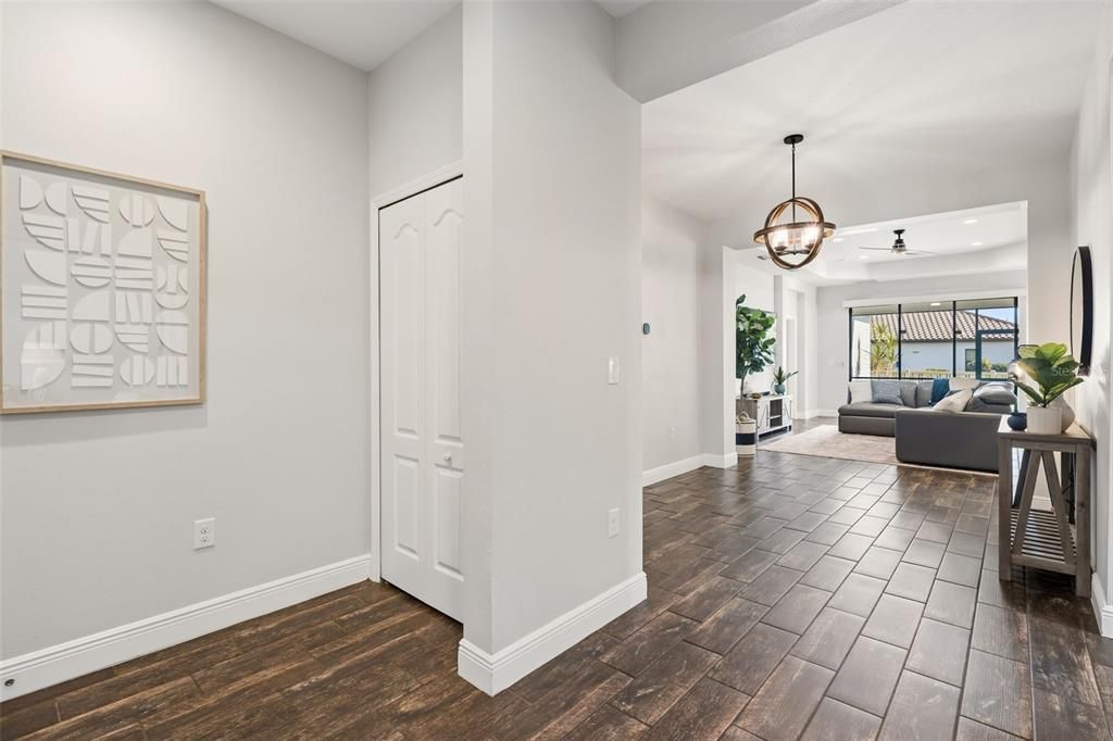 For Sale: $530,000 (3 beds, 2 baths, 2237 Square Feet)