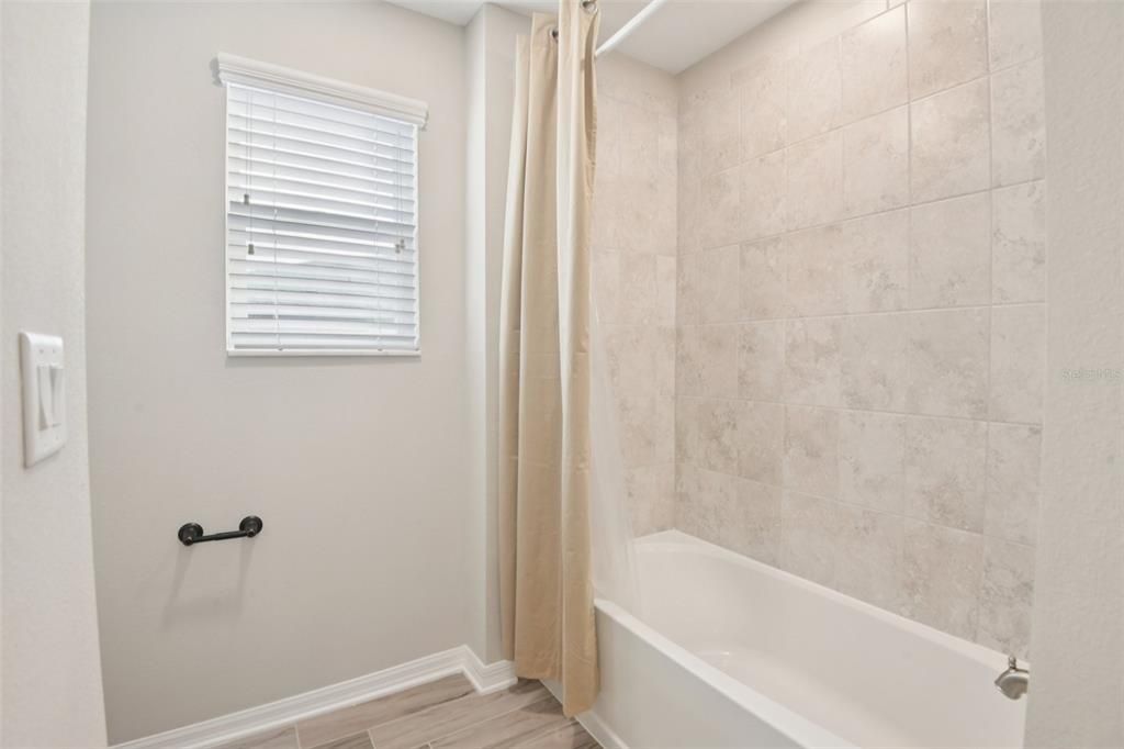 待售: $949,000 (5 贝兹, 4 浴室, 5435 平方英尺)