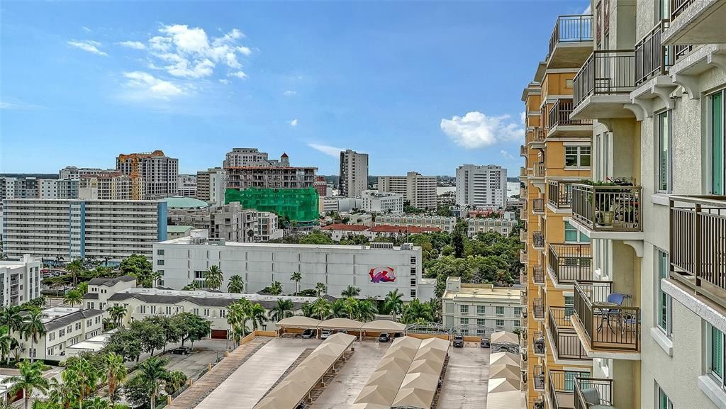 待售: $620,000 (2 贝兹, 2 浴室, 1484 平方英尺)