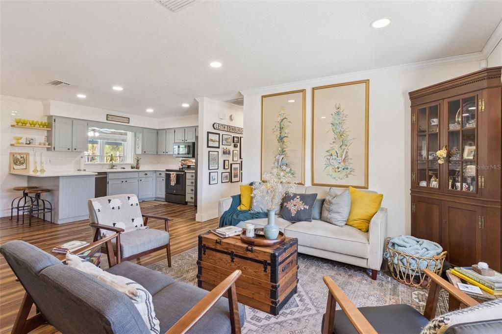 For Sale: $359,000 (3 beds, 2 baths, 1820 Square Feet)