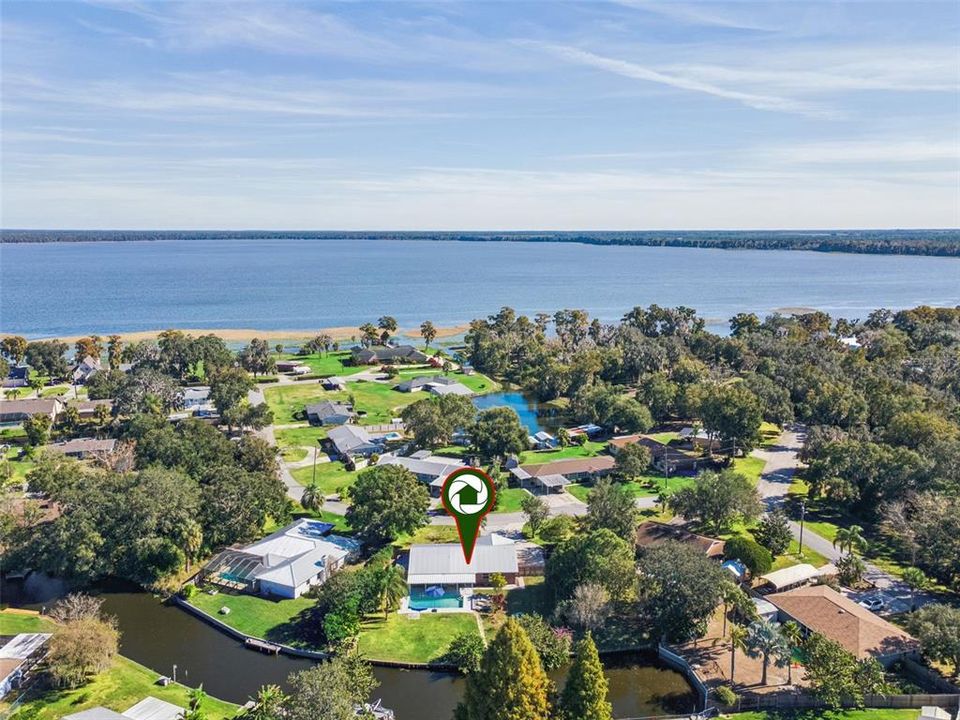 For Sale: $359,000 (3 beds, 2 baths, 1820 Square Feet)