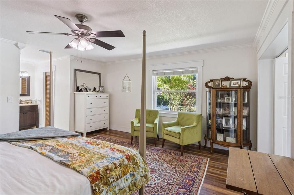 For Sale: $359,000 (3 beds, 2 baths, 1820 Square Feet)