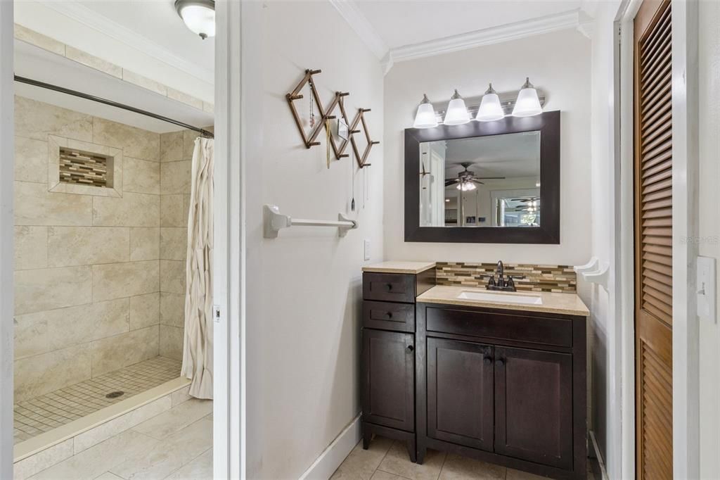 For Sale: $359,000 (3 beds, 2 baths, 1820 Square Feet)