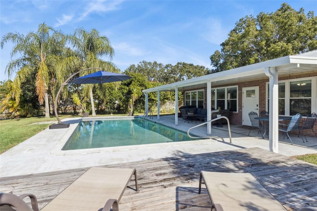 For Sale: $359,000 (3 beds, 2 baths, 1820 Square Feet)