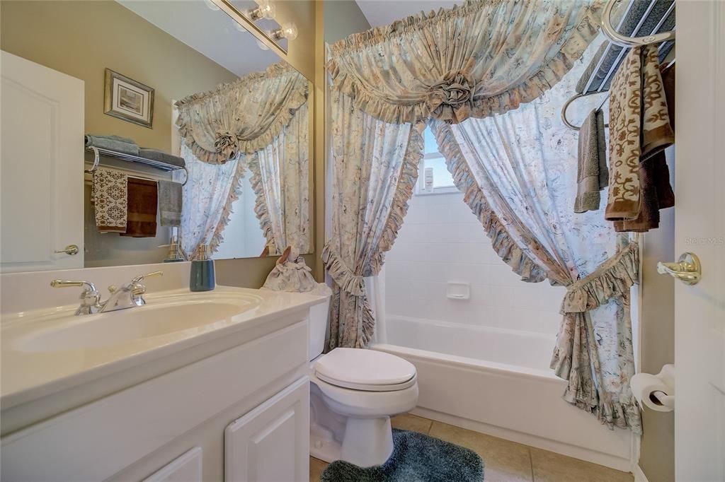 For Rent: $2,500 (2 beds, 2 baths, 1787 Square Feet)