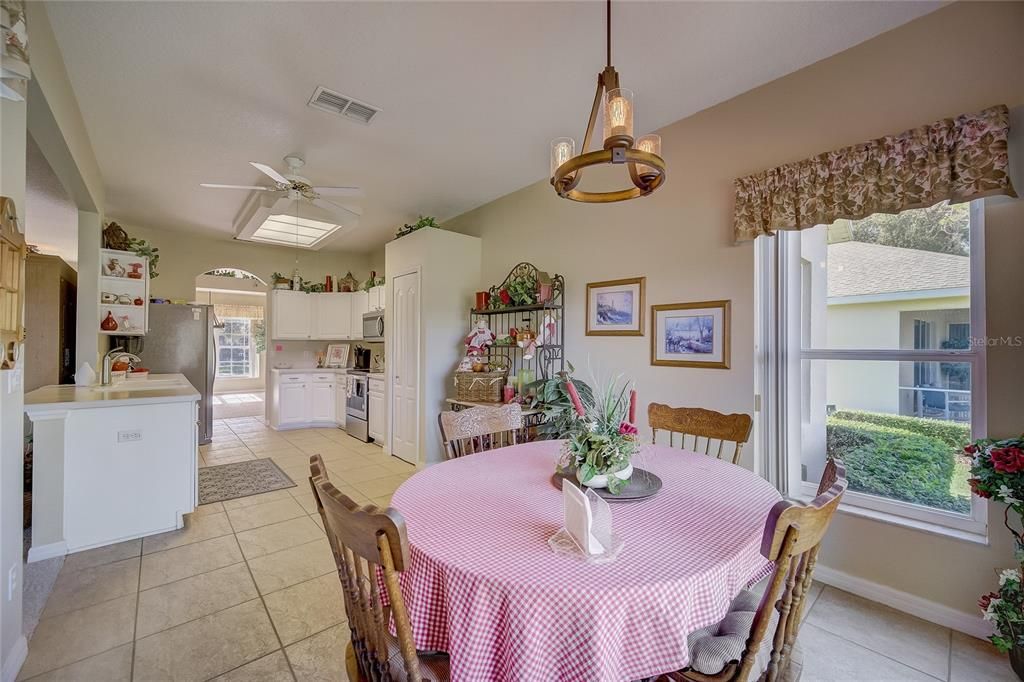 For Rent: $2,500 (2 beds, 2 baths, 1787 Square Feet)