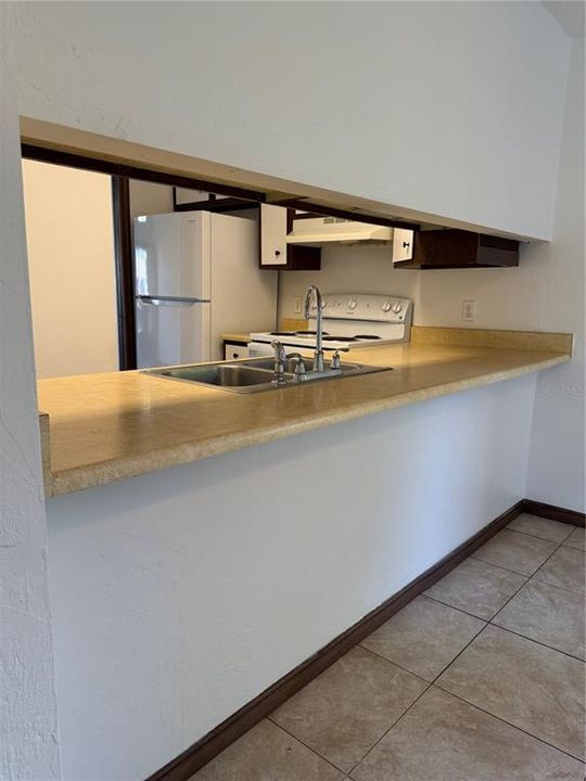 待售: $245,000 (3 贝兹, 2 浴室, 1279 平方英尺)