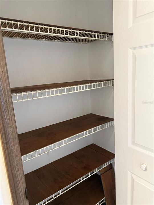 待售: $245,000 (3 贝兹, 2 浴室, 1279 平方英尺)