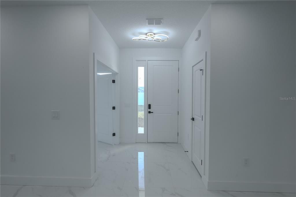 For Sale: $455,000 (4 beds, 3 baths, 2060 Square Feet)