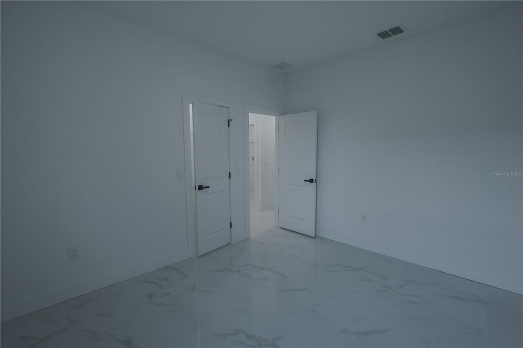 For Sale: $455,000 (4 beds, 3 baths, 2060 Square Feet)