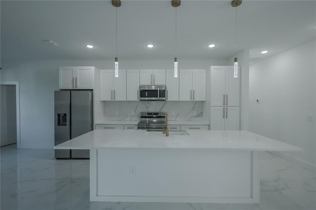 For Sale: $455,000 (4 beds, 3 baths, 2060 Square Feet)