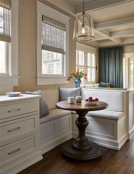 For Sale: $2,995,000 (4 beds, 3 baths, 3099 Square Feet)