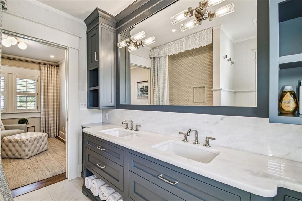 For Sale: $2,995,000 (4 beds, 3 baths, 3099 Square Feet)