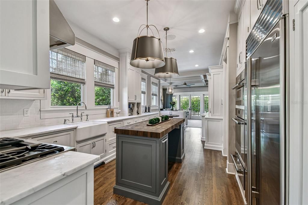 For Sale: $2,995,000 (4 beds, 3 baths, 3099 Square Feet)