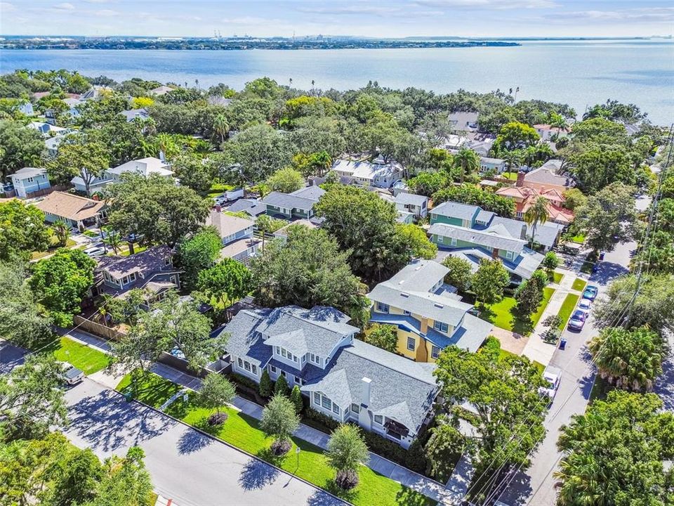 For Sale: $2,995,000 (4 beds, 3 baths, 3099 Square Feet)