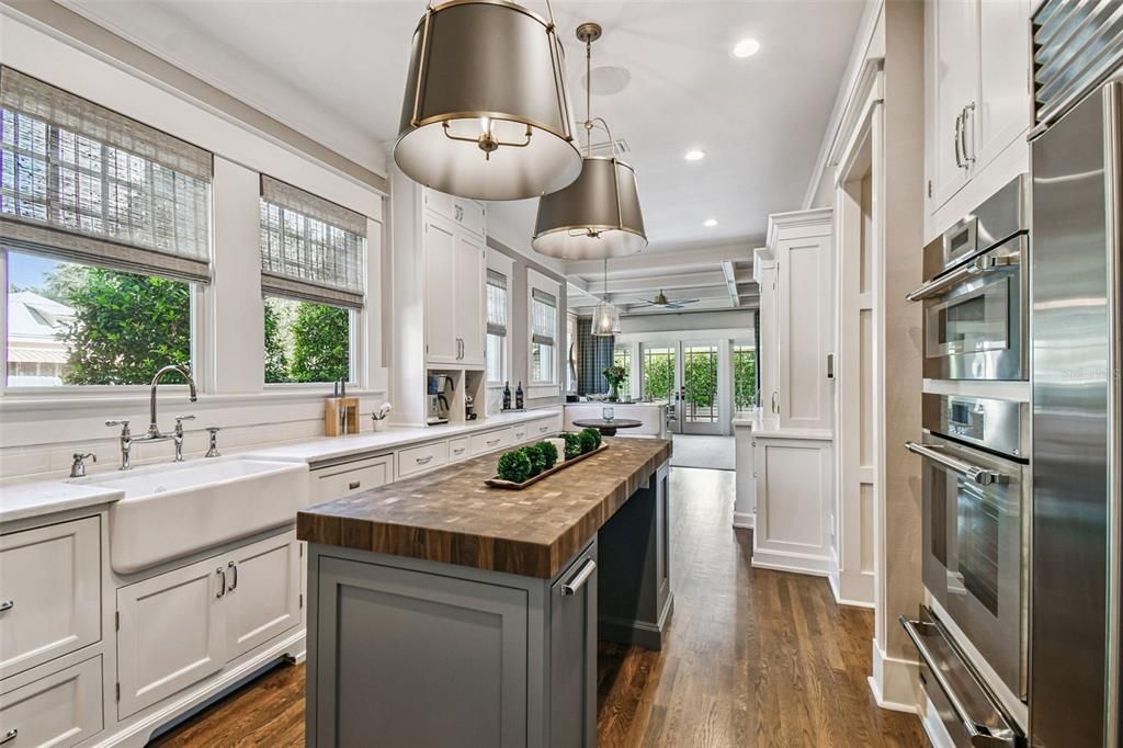 For Sale: $2,995,000 (4 beds, 3 baths, 3099 Square Feet)