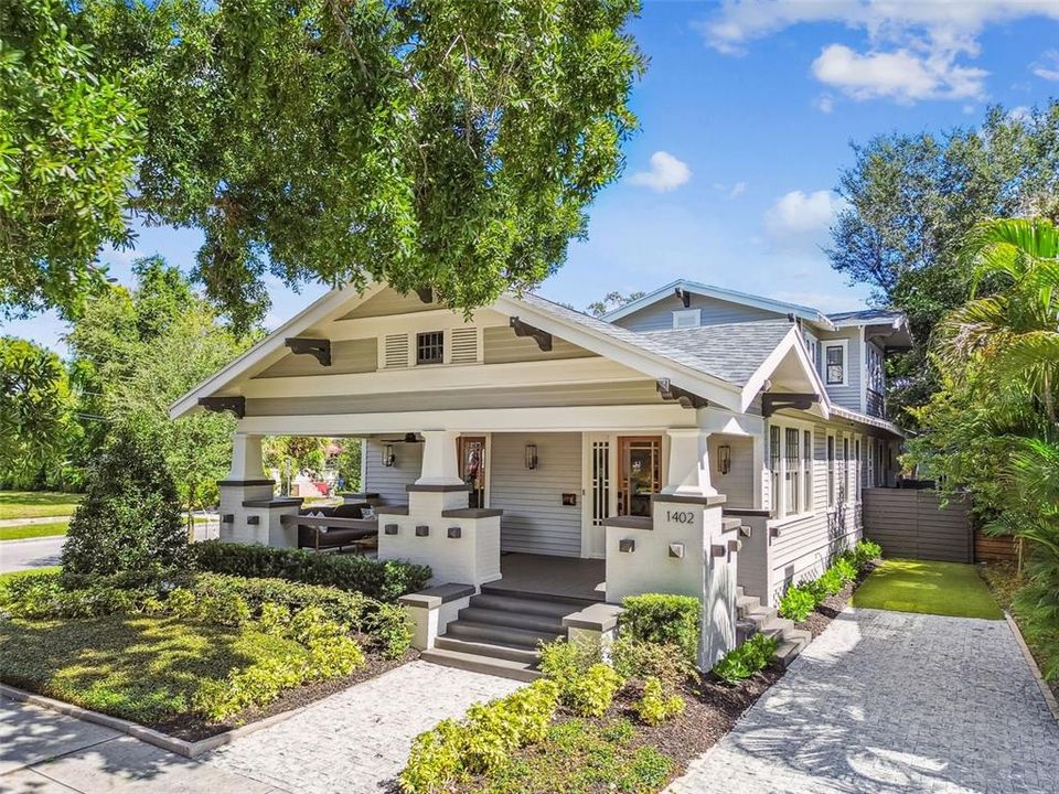 For Sale: $2,995,000 (4 beds, 3 baths, 3099 Square Feet)