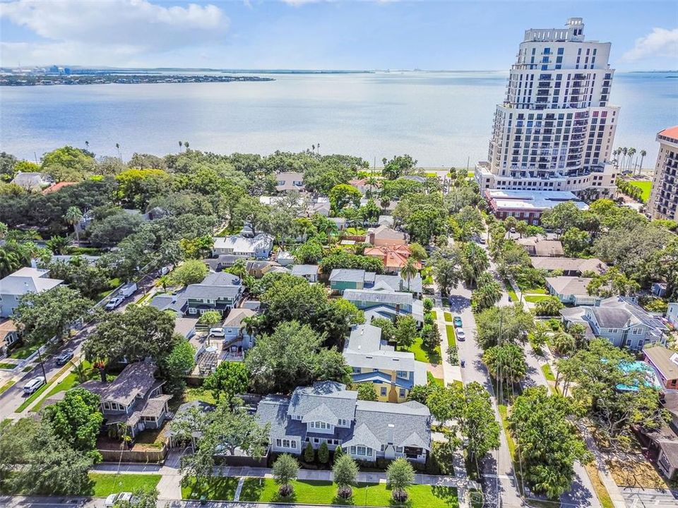 For Sale: $2,995,000 (4 beds, 3 baths, 3099 Square Feet)