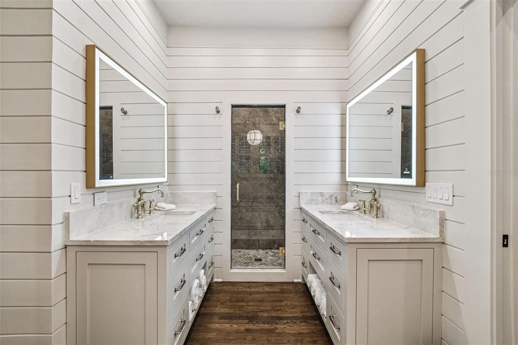 For Sale: $2,995,000 (4 beds, 3 baths, 3099 Square Feet)