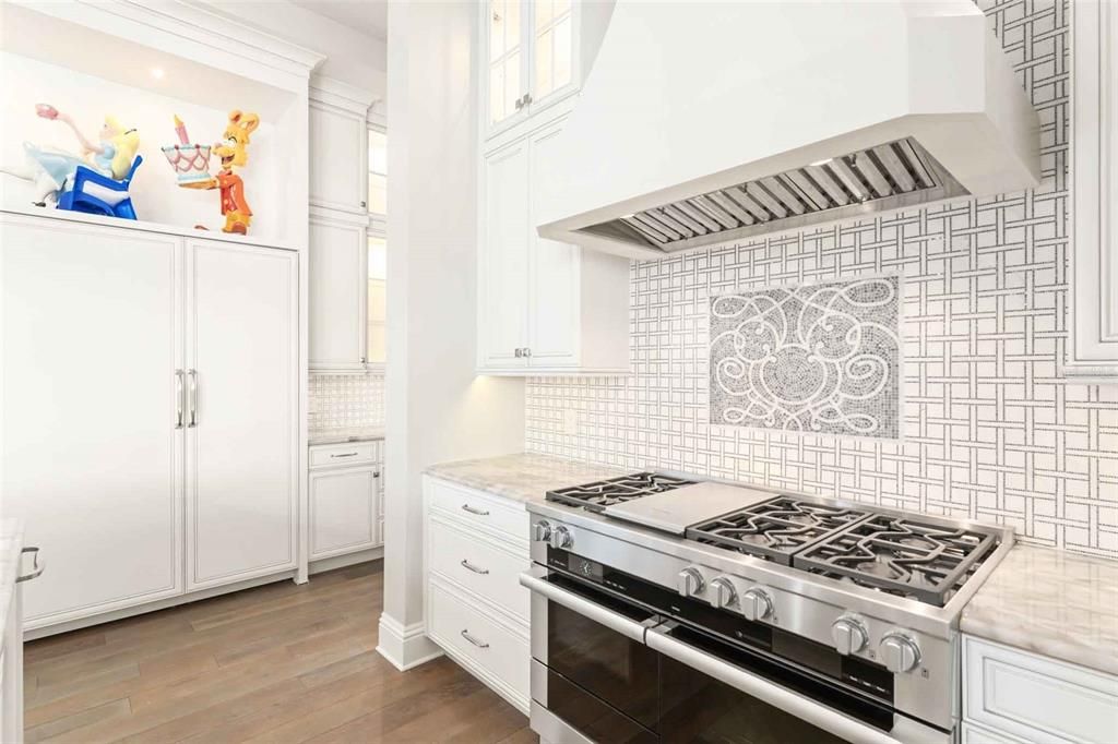 For Sale: $11,000,000 (5 beds, 5 baths, 6276 Square Feet)