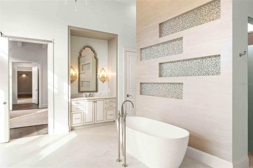 For Sale: $11,000,000 (5 beds, 5 baths, 6276 Square Feet)